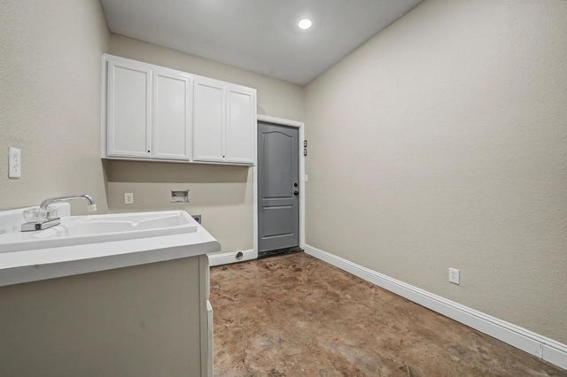 3500 Priscilla Ct, Valley Springs, CA 95252