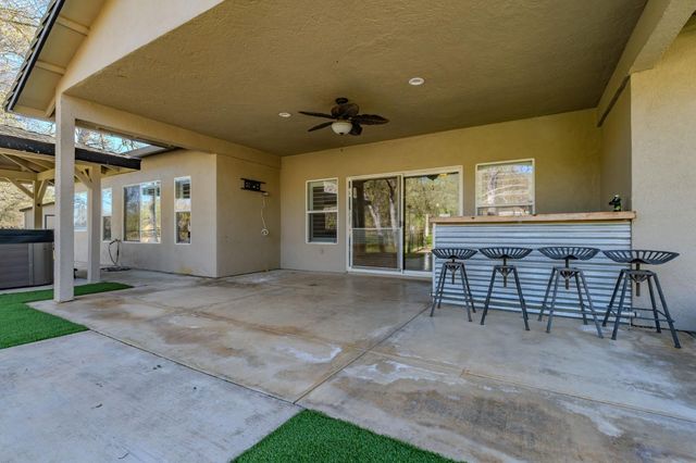 3500 Priscilla Ct, Valley Springs, CA 95252