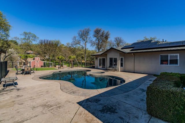 3500 Priscilla Ct, Valley Springs, CA 95252