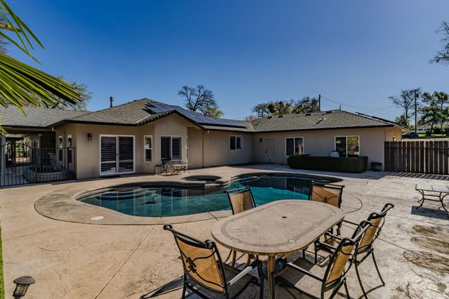 3500 Priscilla Ct, Valley Springs, CA 95252