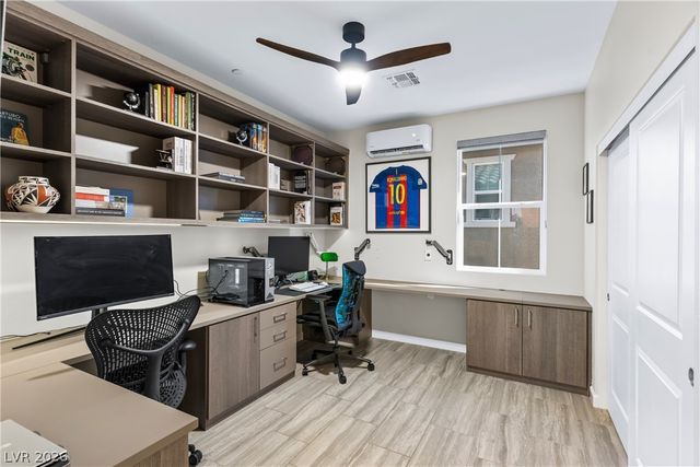 3500 Brezine Avenue, Henderson, NV 89044