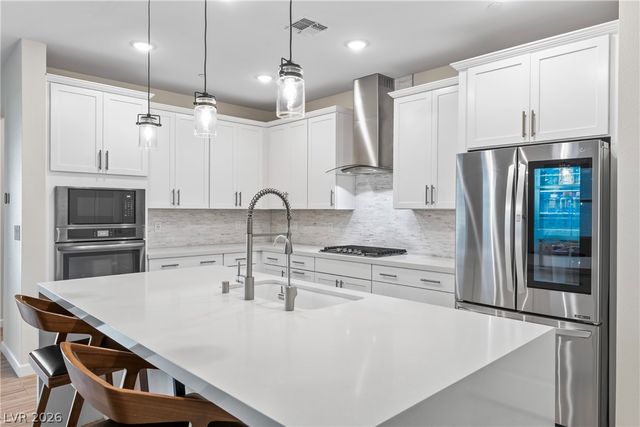 3500 Brezine Avenue, Henderson, NV 89044