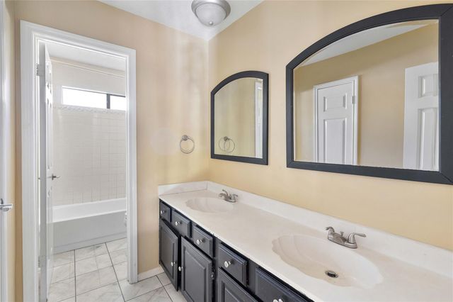 8427 Pines Place Drive, Humble, TX 77346