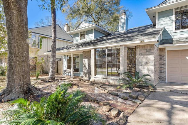 8427 Pines Place Drive, Humble, TX 77346