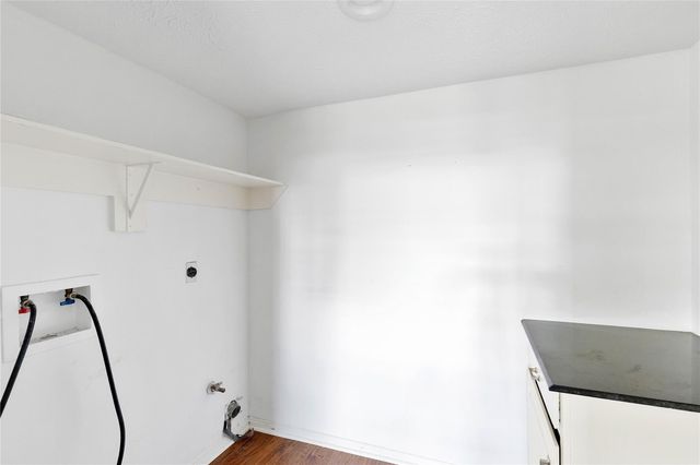 8427 Pines Place Drive, Humble, TX 77346