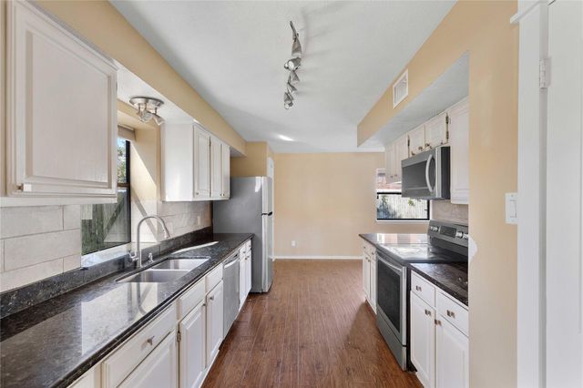 8427 Pines Place Drive, Humble, TX 77346