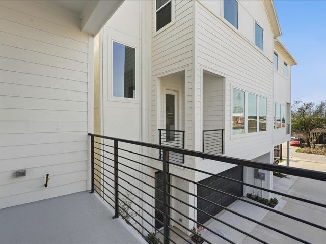 412 N Stiles, Houston, TX 77011