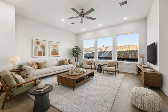 412 N Stiles, Houston, TX 77011