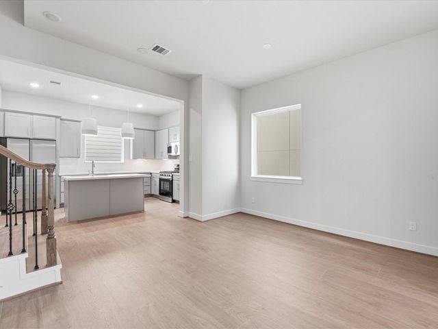 412 N Stiles, Houston, TX 77011