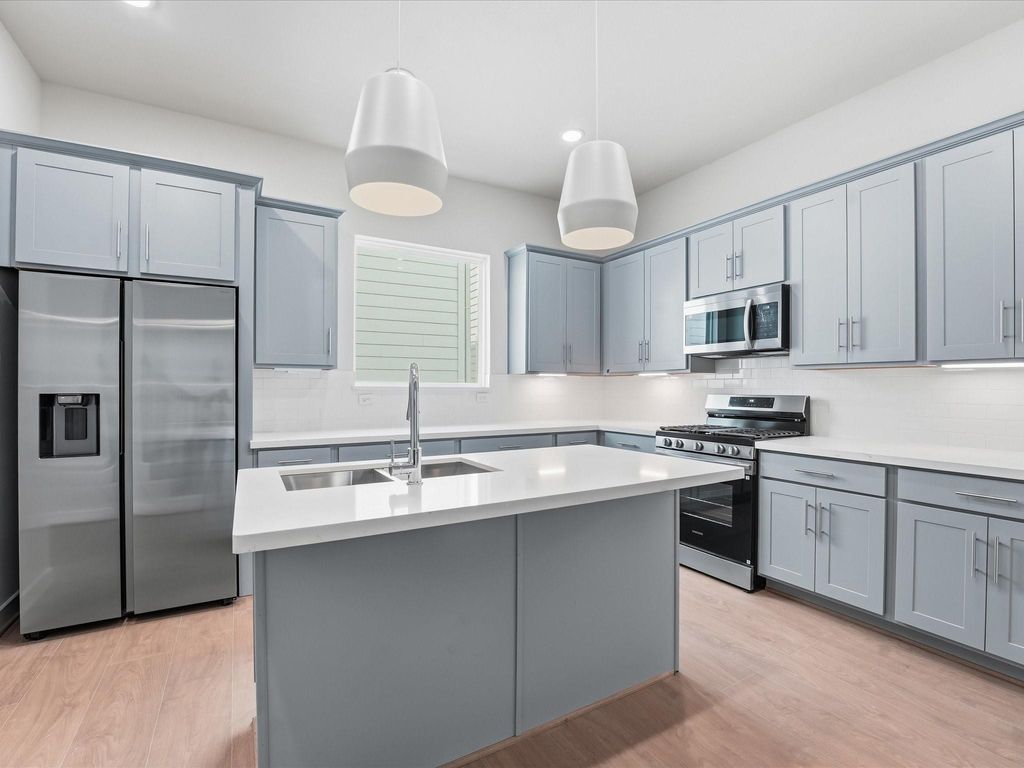 412 N Stiles, Houston, TX 77011