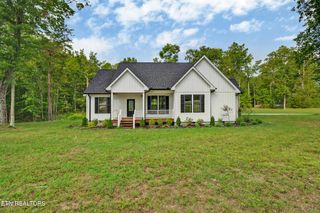 5317 Wilder Rd, Grimsley, TN 38565