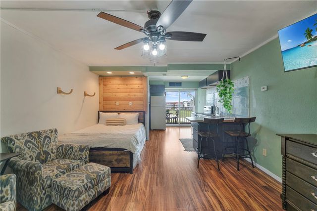 14300 S Padre Island Dr 158, Corpus Christi, TX 78418