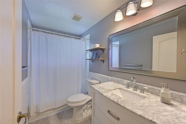 8852 FOUNDERS CIRCLE, Palmetto, FL 34221