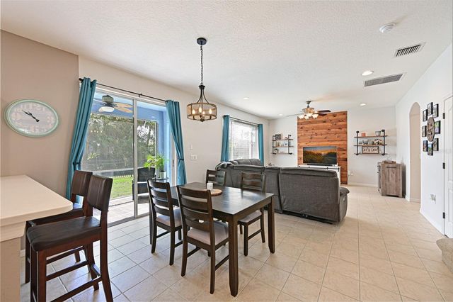 8852 FOUNDERS CIRCLE, Palmetto, FL 34221