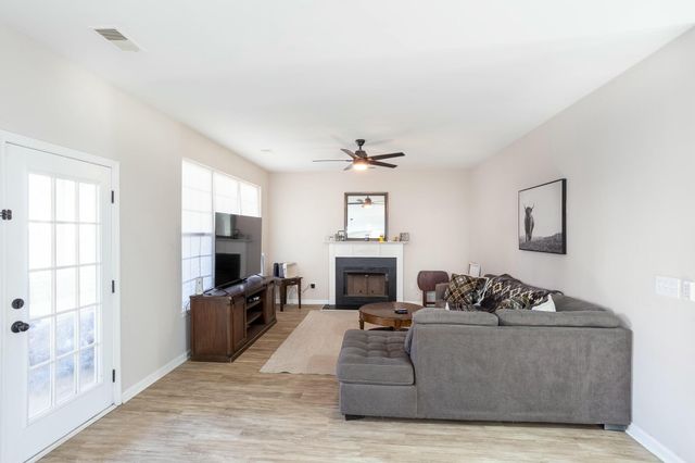 215 Evesham Drive, Summerville, SC 29485