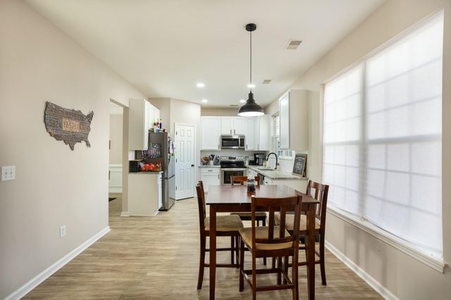 215 Evesham Drive, Summerville, SC 29485