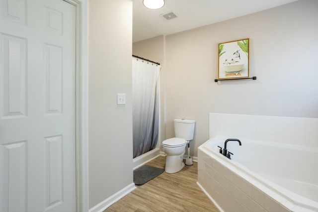 215 Evesham Drive, Summerville, SC 29485