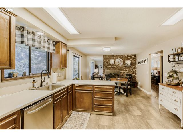 6895 S GURNEY Ln, Canby, OR 97013