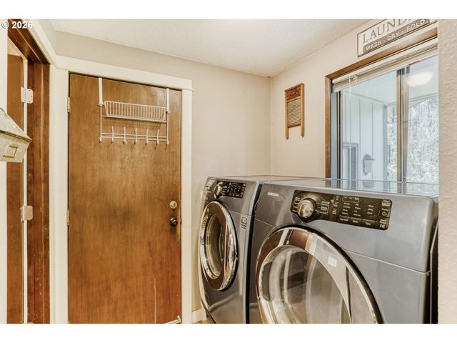 6895 S GURNEY Ln, Canby, OR 97013