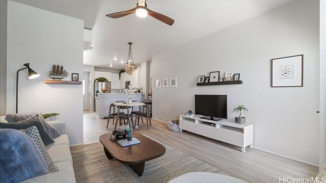 91-4099 Hikuono Street 1117, Kapolei, HI 96707