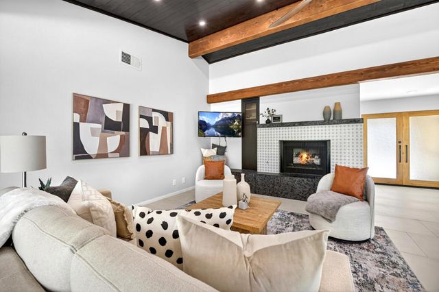 74090 Setting Sun Trail, Palm Desert, CA 92260