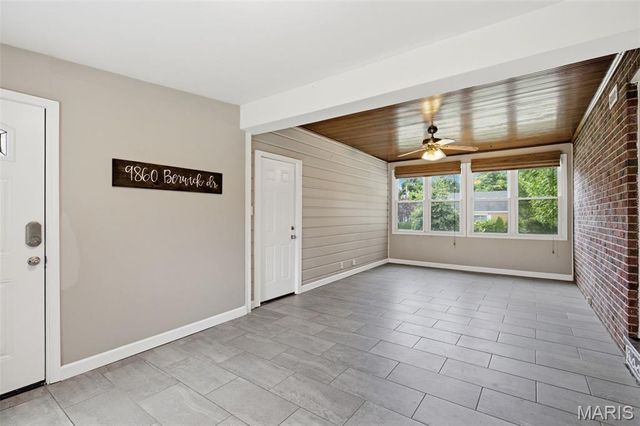 9860 Berwick Drive, Affton, MO 63123