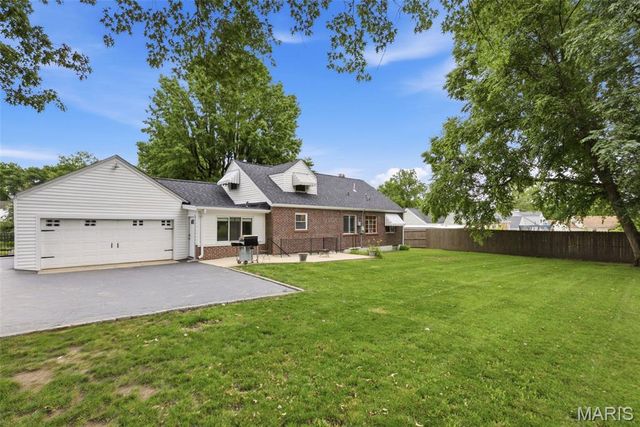 9860 Berwick Drive, Affton, MO 63123