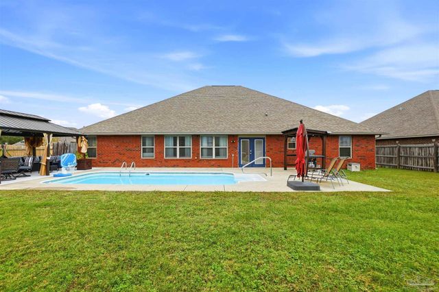 6085 Winchester Cir, Milton, FL 32570