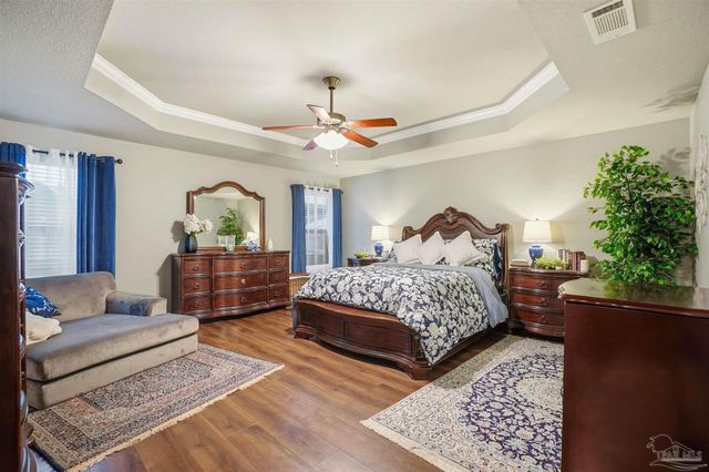 6085 Winchester Cir, Milton, FL 32570