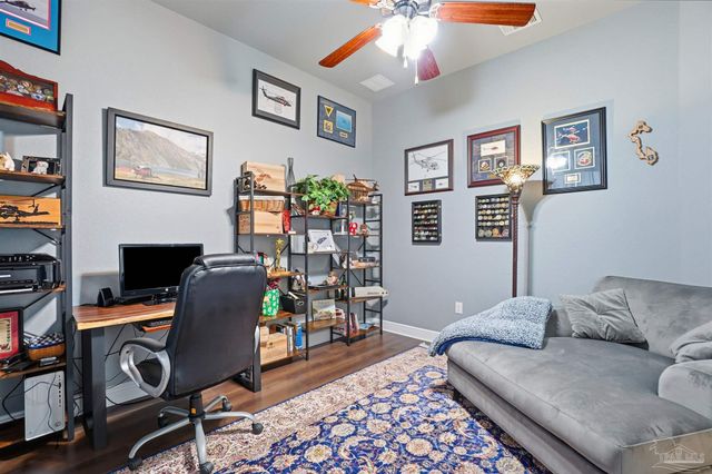 6085 Winchester Cir, Milton, FL 32570