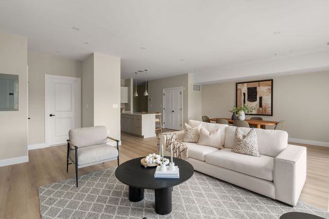 13 Wentworth Road 407, Quincy, MA 02170