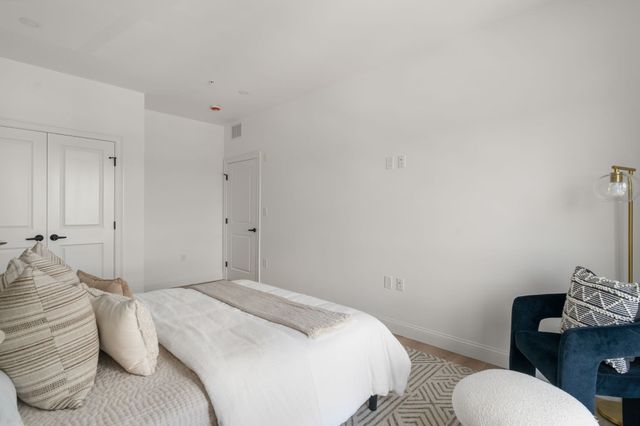13 Wentworth Road 407, Quincy, MA 02170