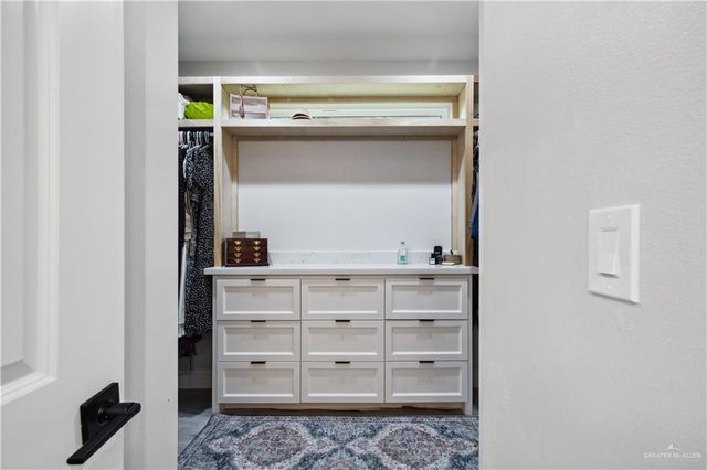 4305 Zinnia Avenue, Mcallen, TX 78504