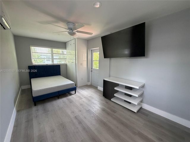 7889 NW 174th St Studio, Hialeah, FL 33015