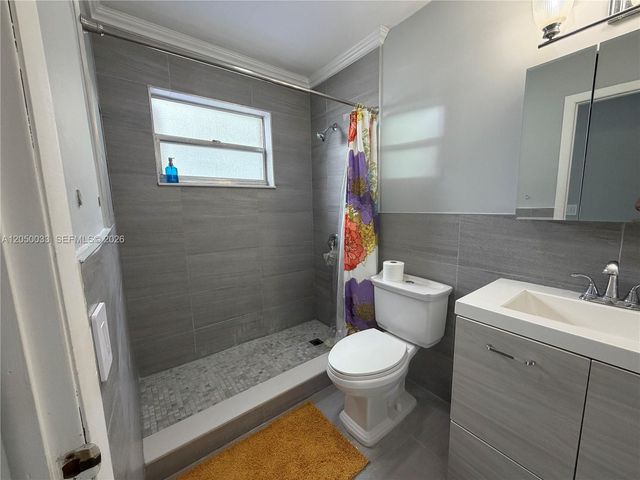 7889 NW 174th St Studio, Hialeah, FL 33015