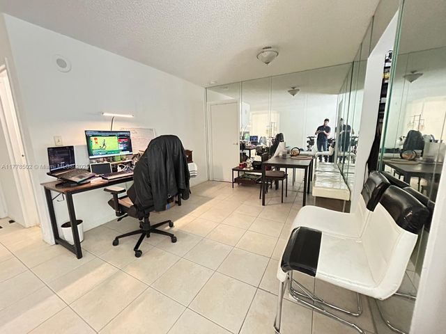 17021 N Bay Rd 322, Sunny Isles Beach, FL 33160