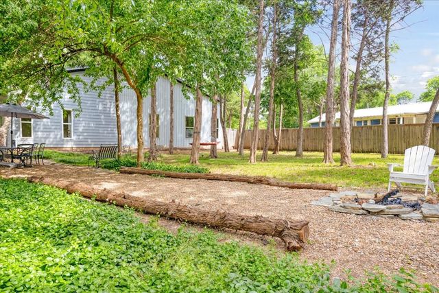 202 Parker Drive, Pottsboro, TX 75076