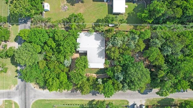 202 Parker Drive, Pottsboro, TX 75076