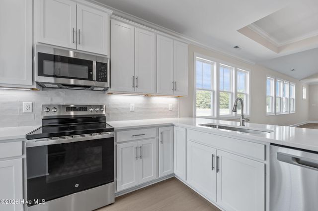 102 Golden Finch Drive, Beaufort, NC 28516