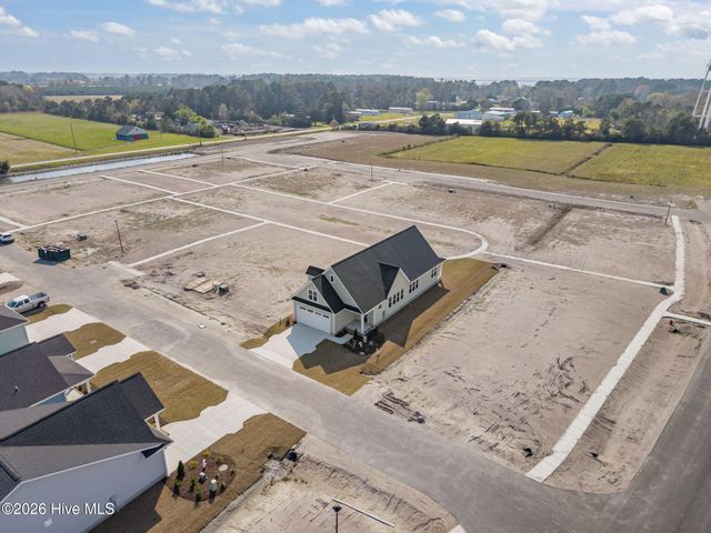 102 Golden Finch Drive, Beaufort, NC 28516