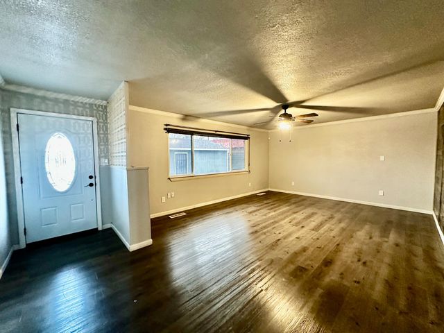 1253 E Louise Ave, Manteca, CA 95336