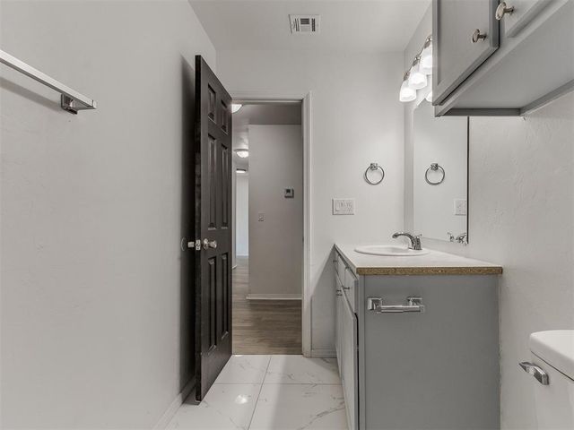 11524 N Florida Avenue, Oklahoma City, OK 73120