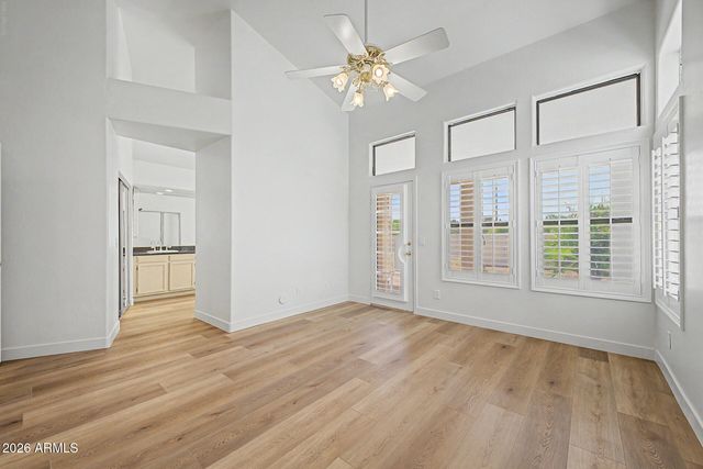 12220 N 56TH Drive, Glendale, AZ 85304