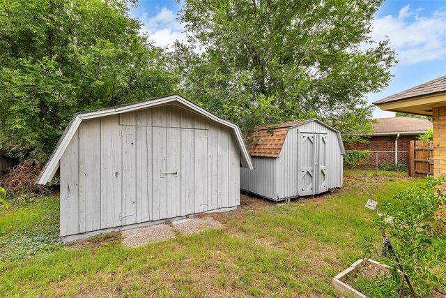 3114 N Wheeler Circles, Bethany, OK 73008