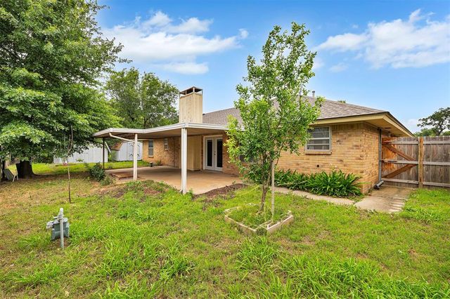 3114 N Wheeler Circles, Bethany, OK 73008