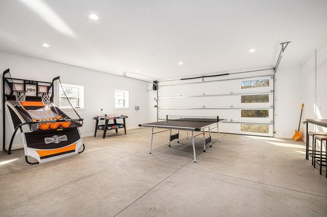 13785 Jane Way, Harbert, MI 49115