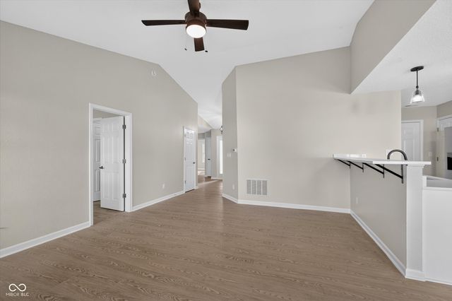 13083 N Sterling Commons, Fishers, IN 46038