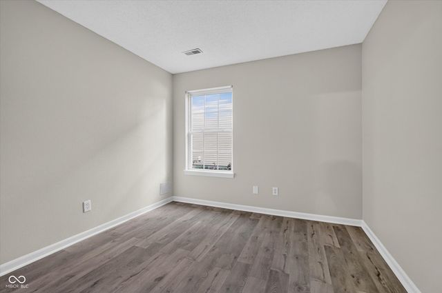 13083 N Sterling Commons, Fishers, IN 46038