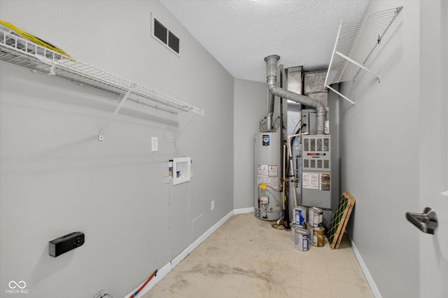 13083 N Sterling Commons, Fishers, IN 46038