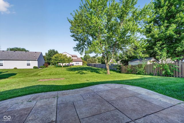 13083 N Sterling Commons, Fishers, IN 46038